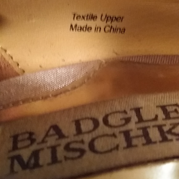 Badgley Mischka Size 6 1/2 M Taupe - Picture 6 of 8
